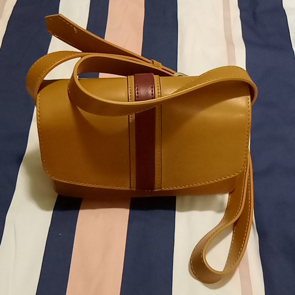 Crossbody bag